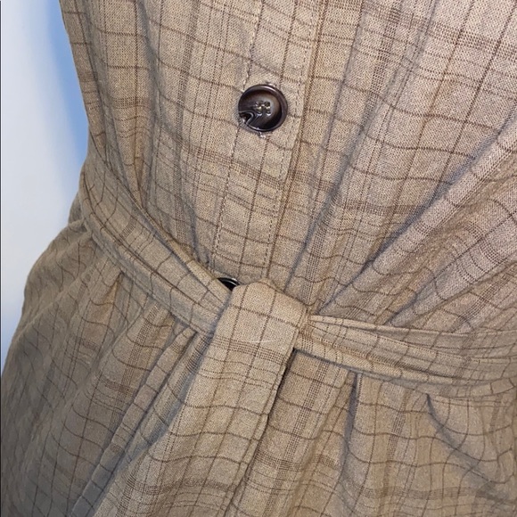 🤍 Lush Button-up Dress 🤍 - Picture 6 of 6